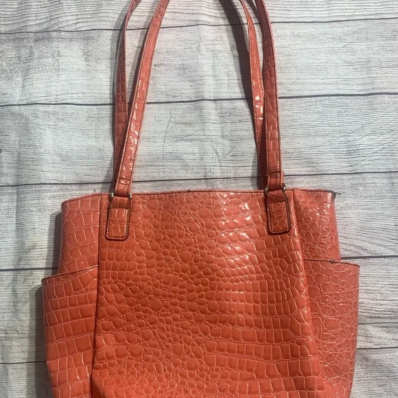 Jaclyn Smith Faux snakeskin Purse - Picture 2 of 5